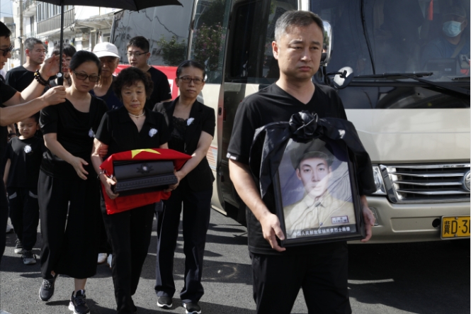 那年,你们挺进大别山;今天,我们接你们回家 那年,你们挺进大别山;今天,我们接你们回家