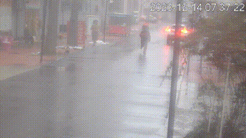 光膀子、踩拖鞋，风雪里狂奔！这个“光膀壮汉”身体里放着4个心脏支架……