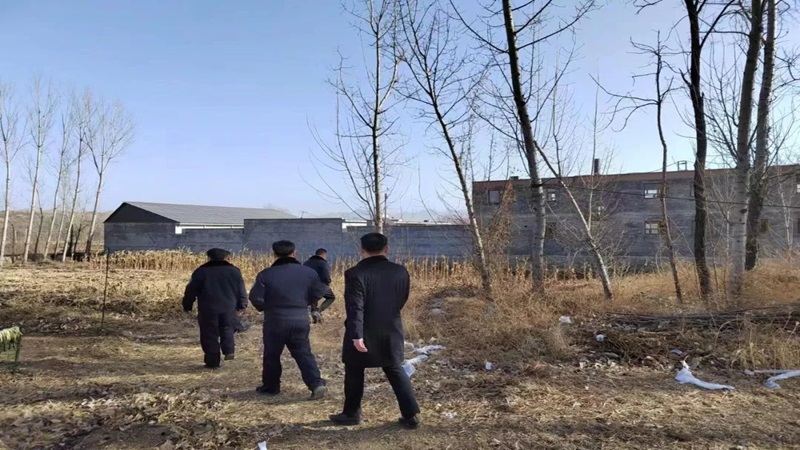 百般借口拒偿还！两地法院齐协力，千里扣车促执行